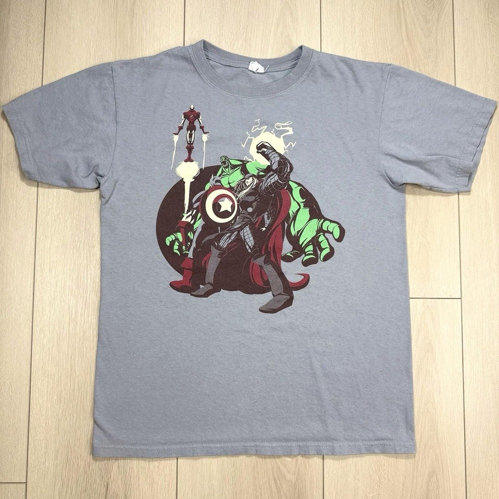 VTG Marvel Avengers Graphic T-Shirt Gray Men's M Thor Hulk Iron‎ Man 100% Cotton